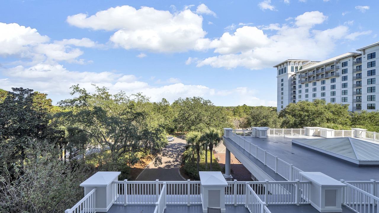 Photo of Patio Balcony in Baytowne Wharf