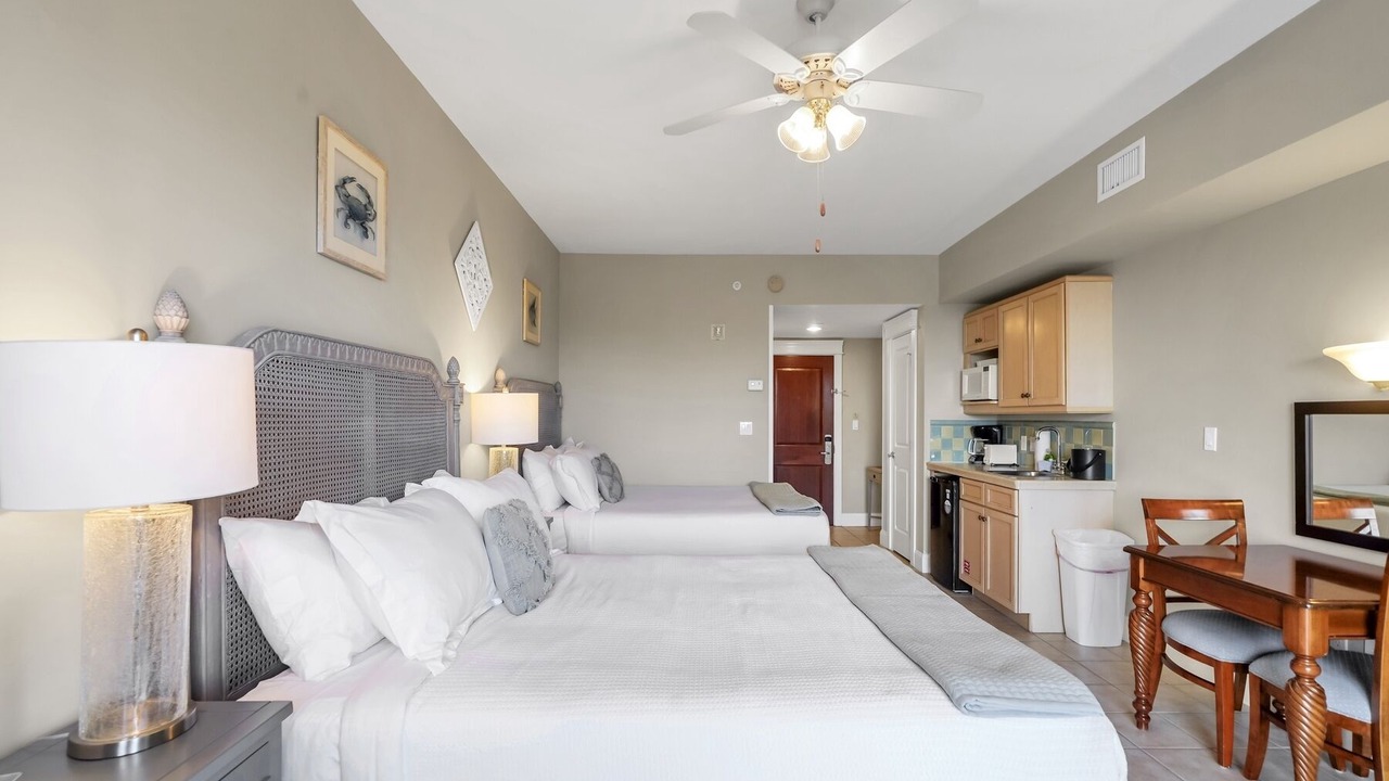 Photo of Bedroom in Baytowne Wharf