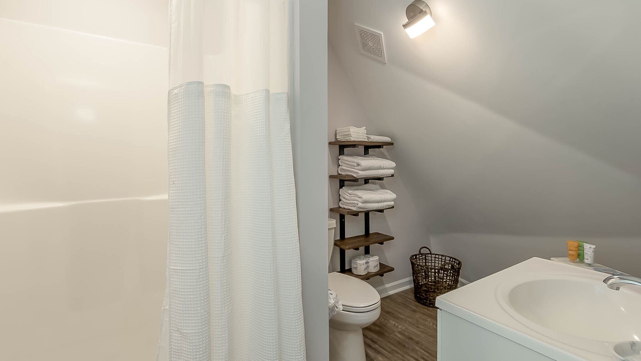 Photo of Bathroom in Tuscaloosa