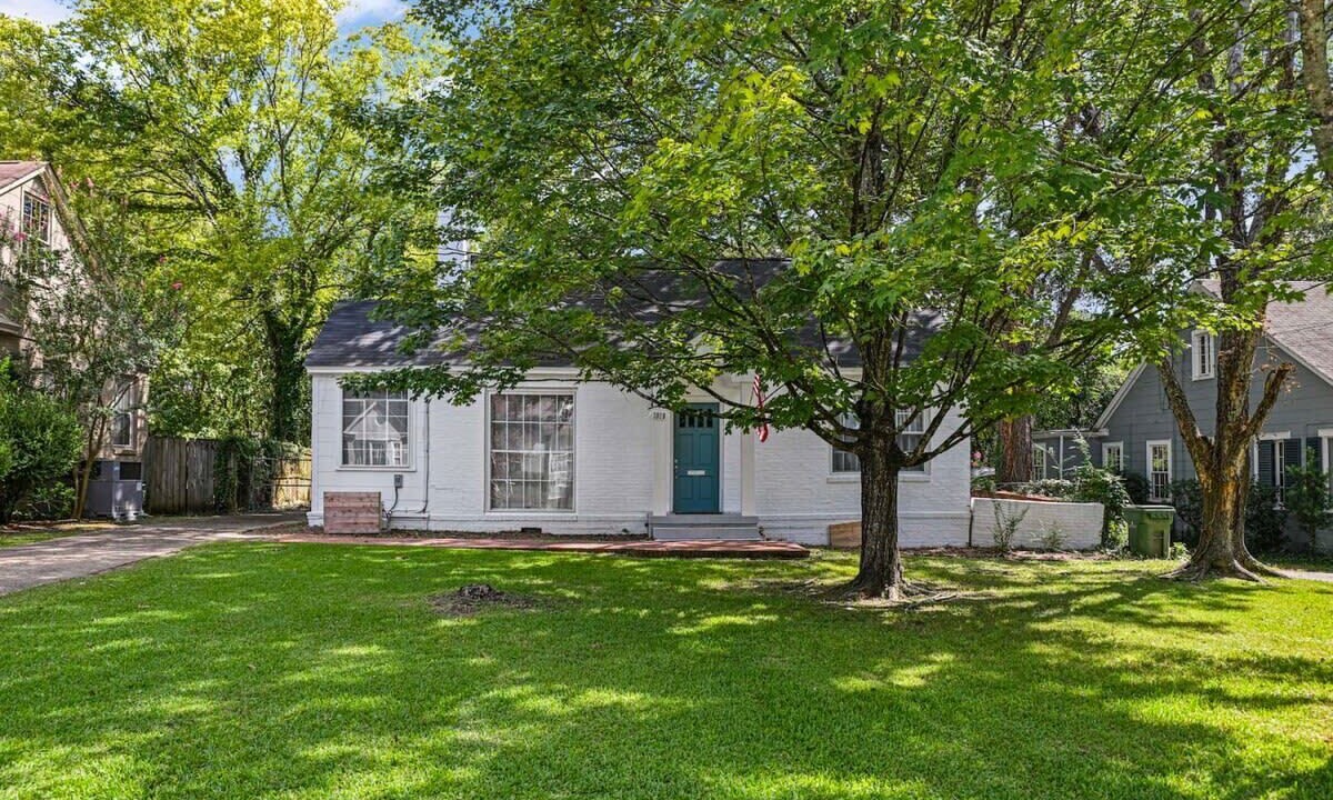 Photo of Outdoor in Montgomery