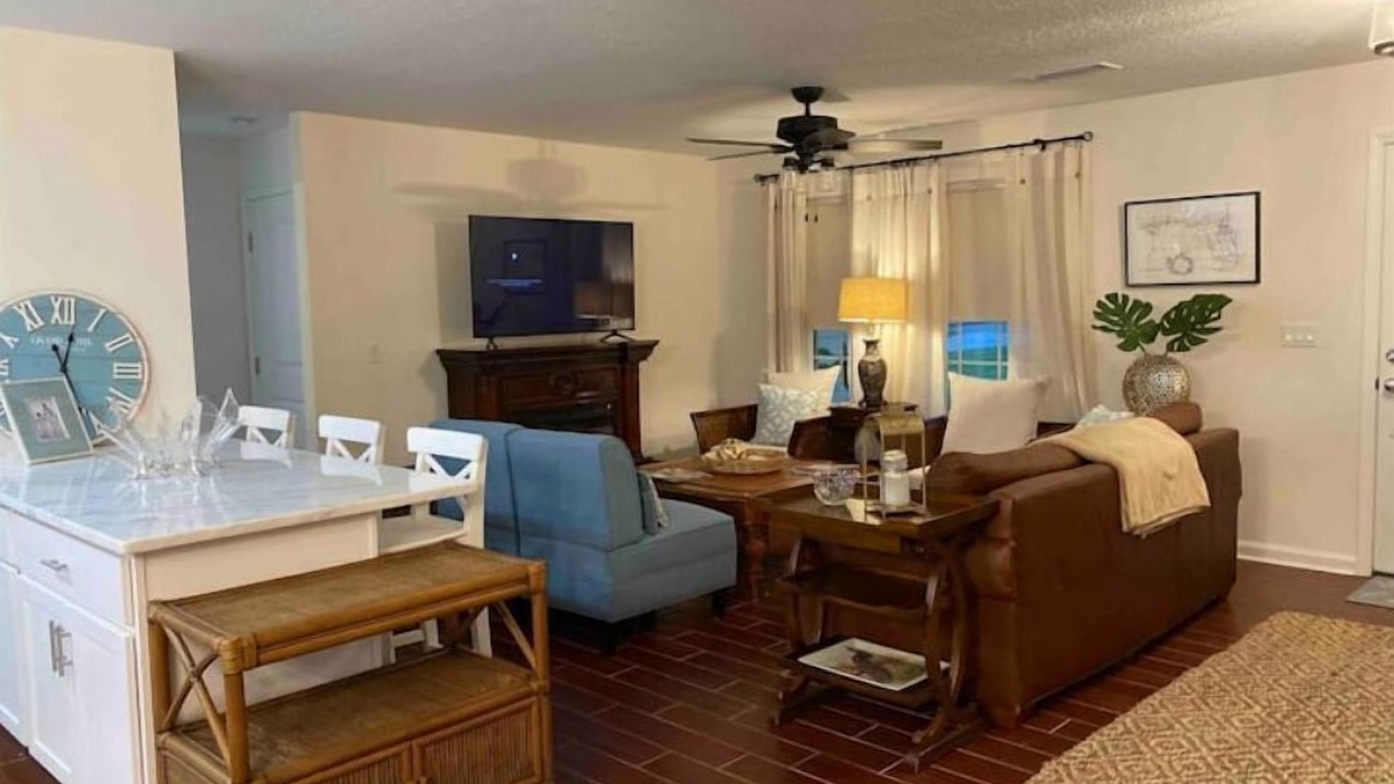 Photo of Livingroom in Umatilla