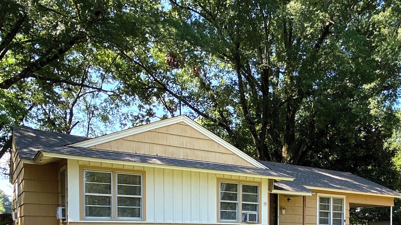 Photo of Outdoor in Starkville