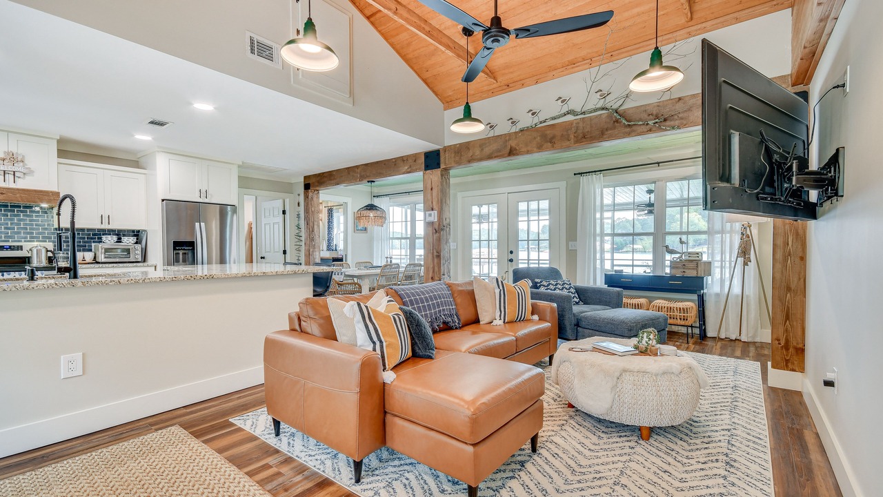 Photo of Bedroom in Dadeville
