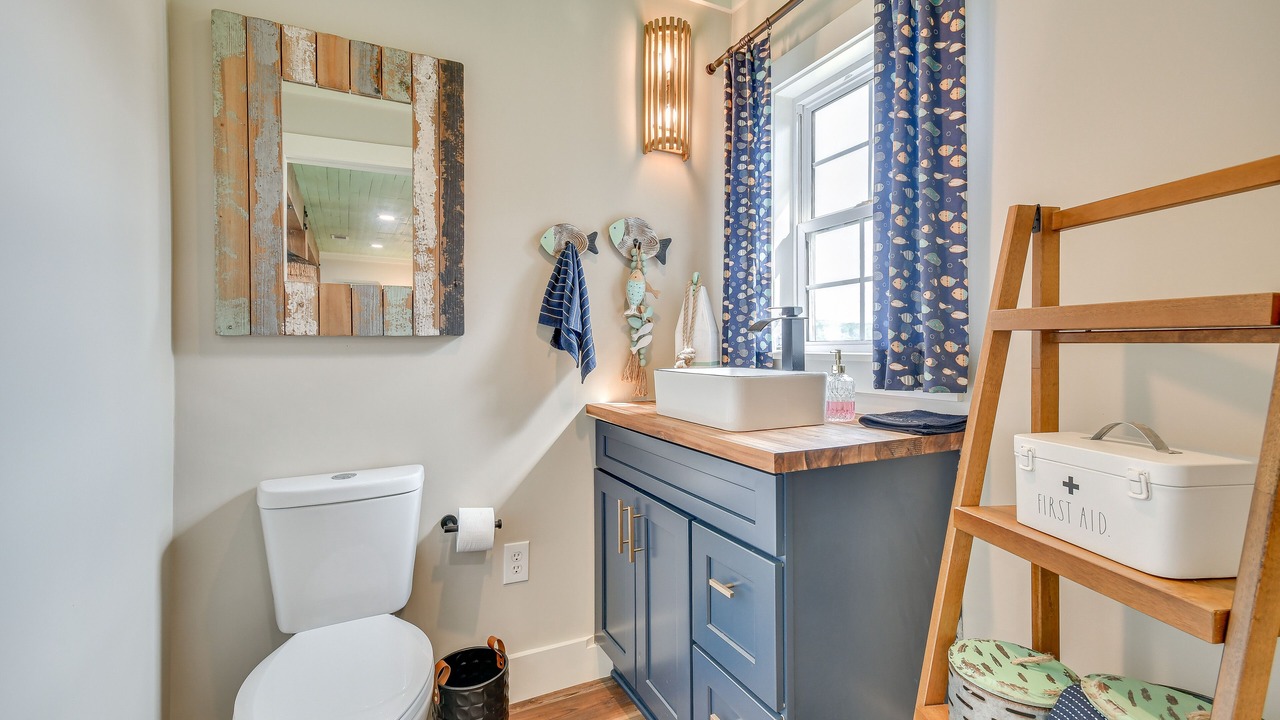 Photo of Bathroom in Dadeville