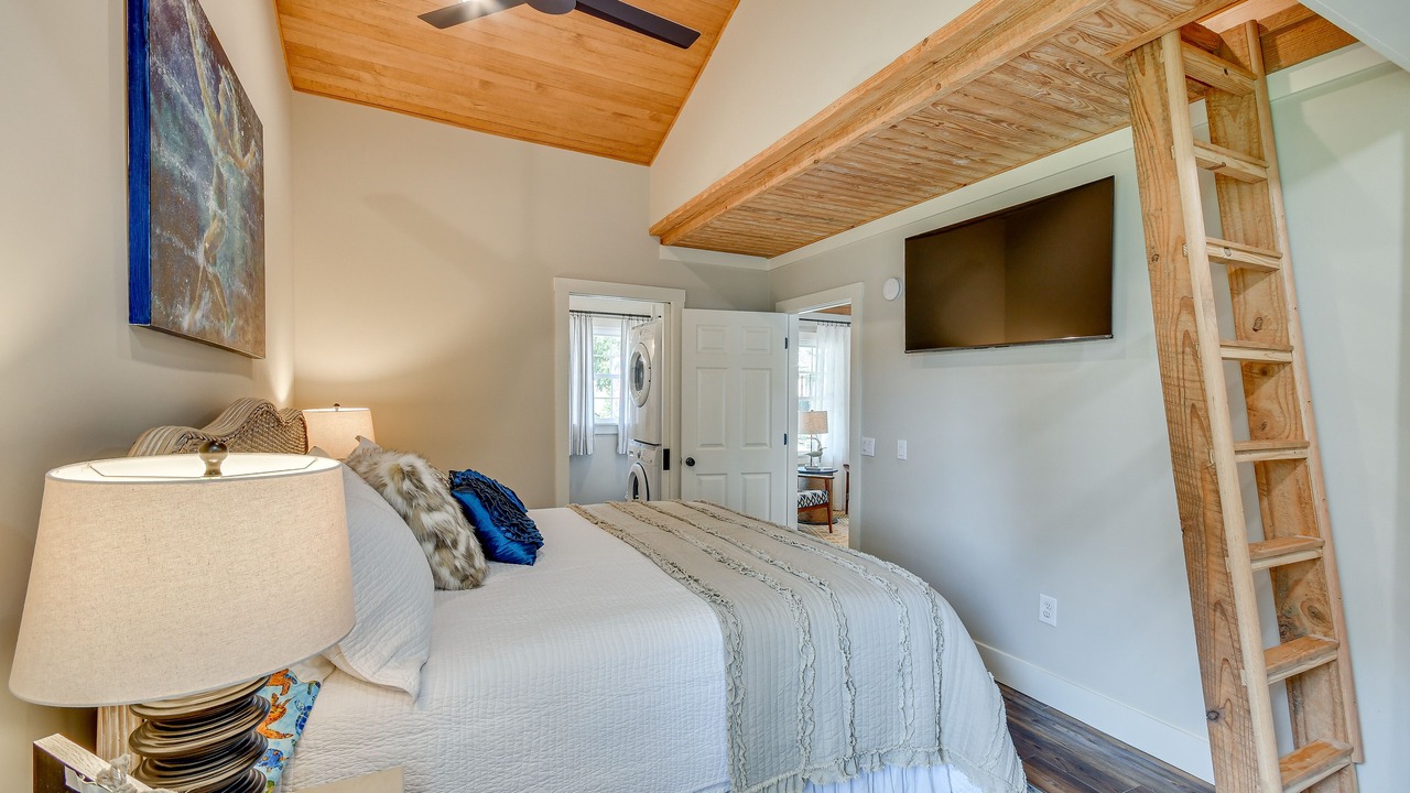 Photo of Bedroom in Dadeville