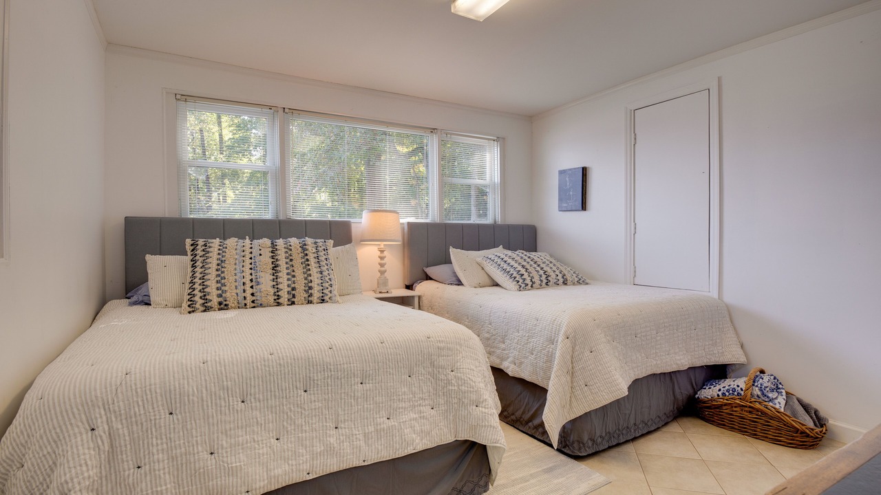 Photo of Bedroom in Groveoak