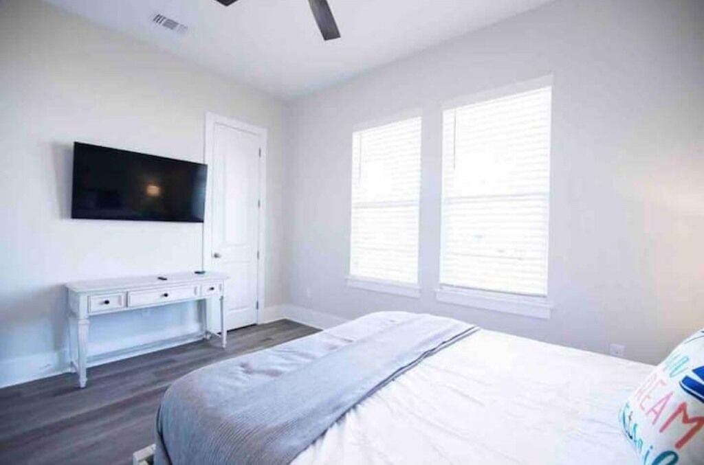Photo of Bedroom in Mississippi City