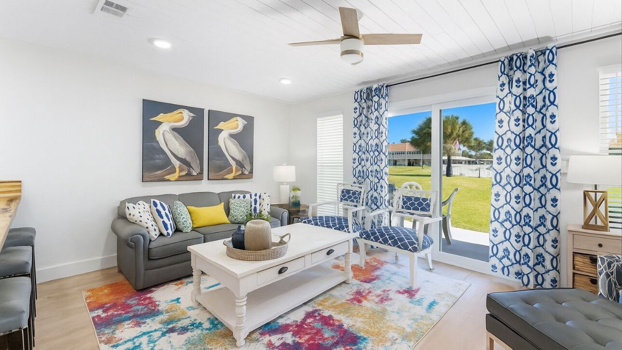 Photo of Livingroom in Frangista Beach
