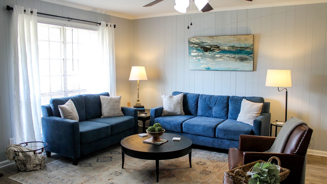 Photo of Livingroom in Northport