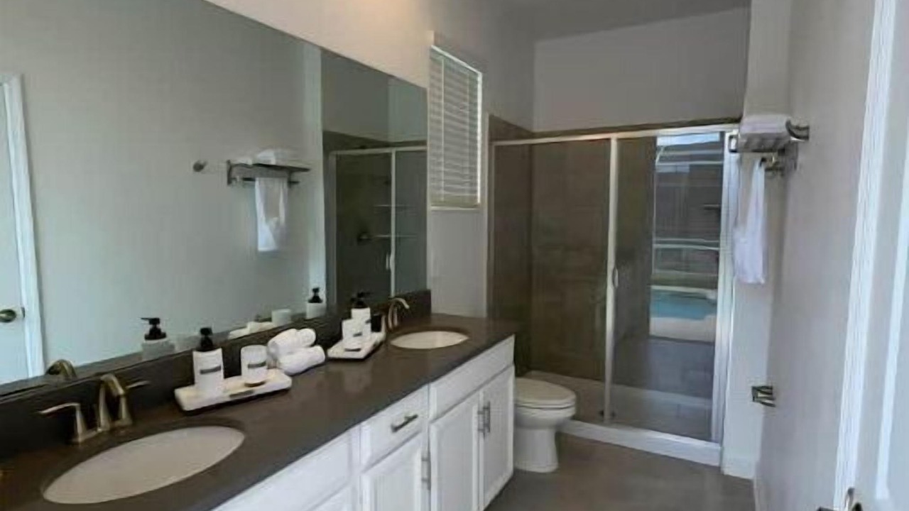 Photo of Bathroom in Four Corners