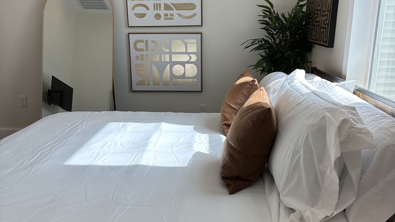 Photo of Bedroom in Mid-City