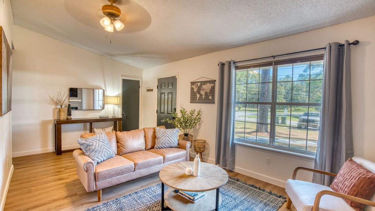 Photo of Livingroom in Moultrie