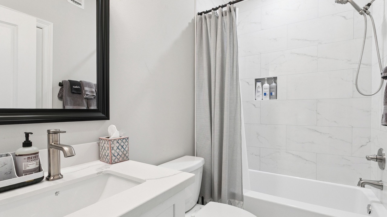 Photo of Bathroom in Mid-City