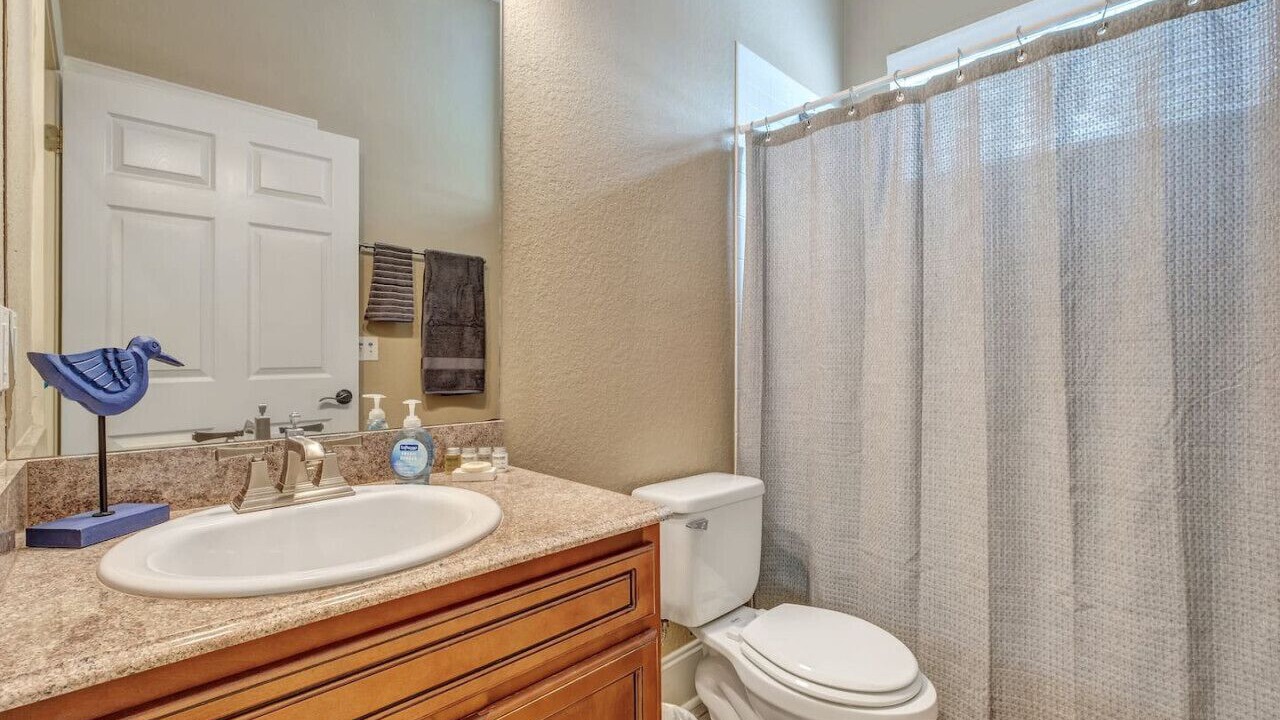 Photo of Bathroom in Governor's Walk