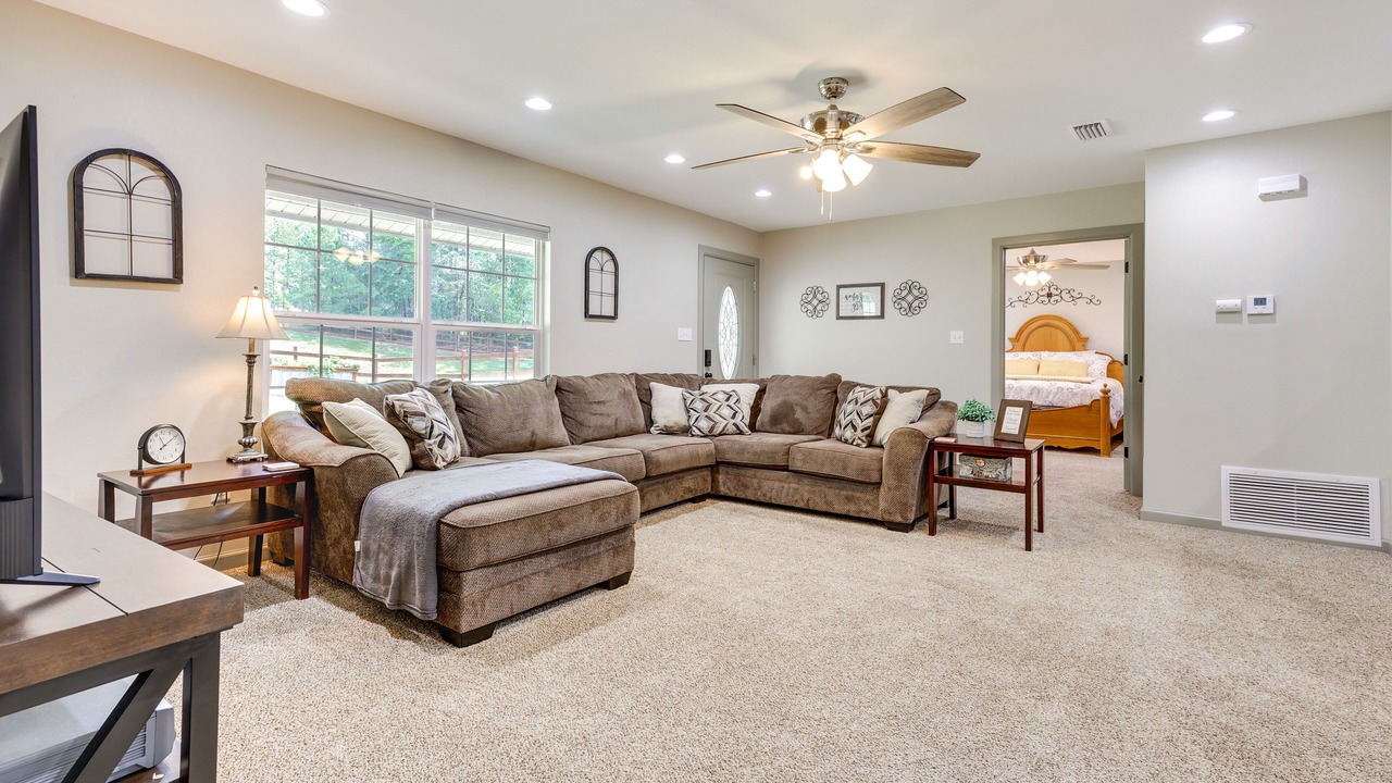Photo of Livingroom in Walker Springs