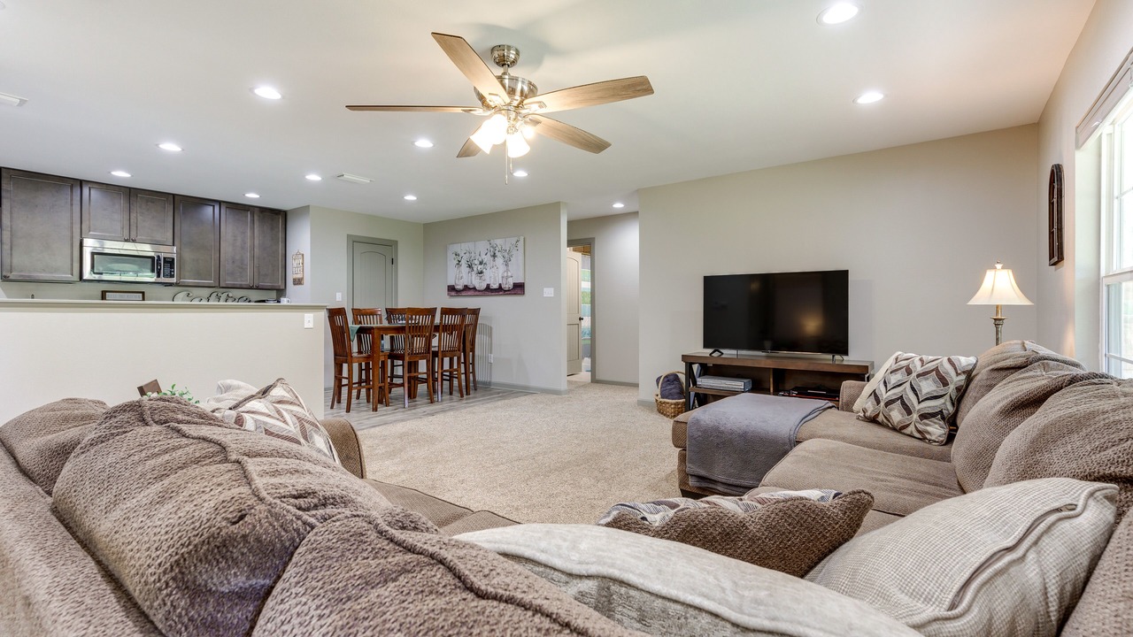 Photo of Livingroom in Walker Springs