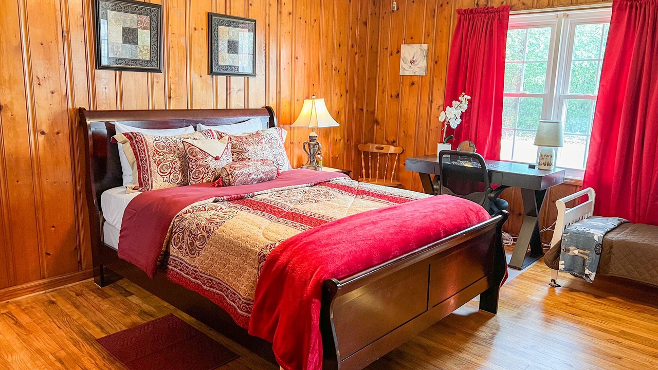 Photo of Bedroom in Prattville