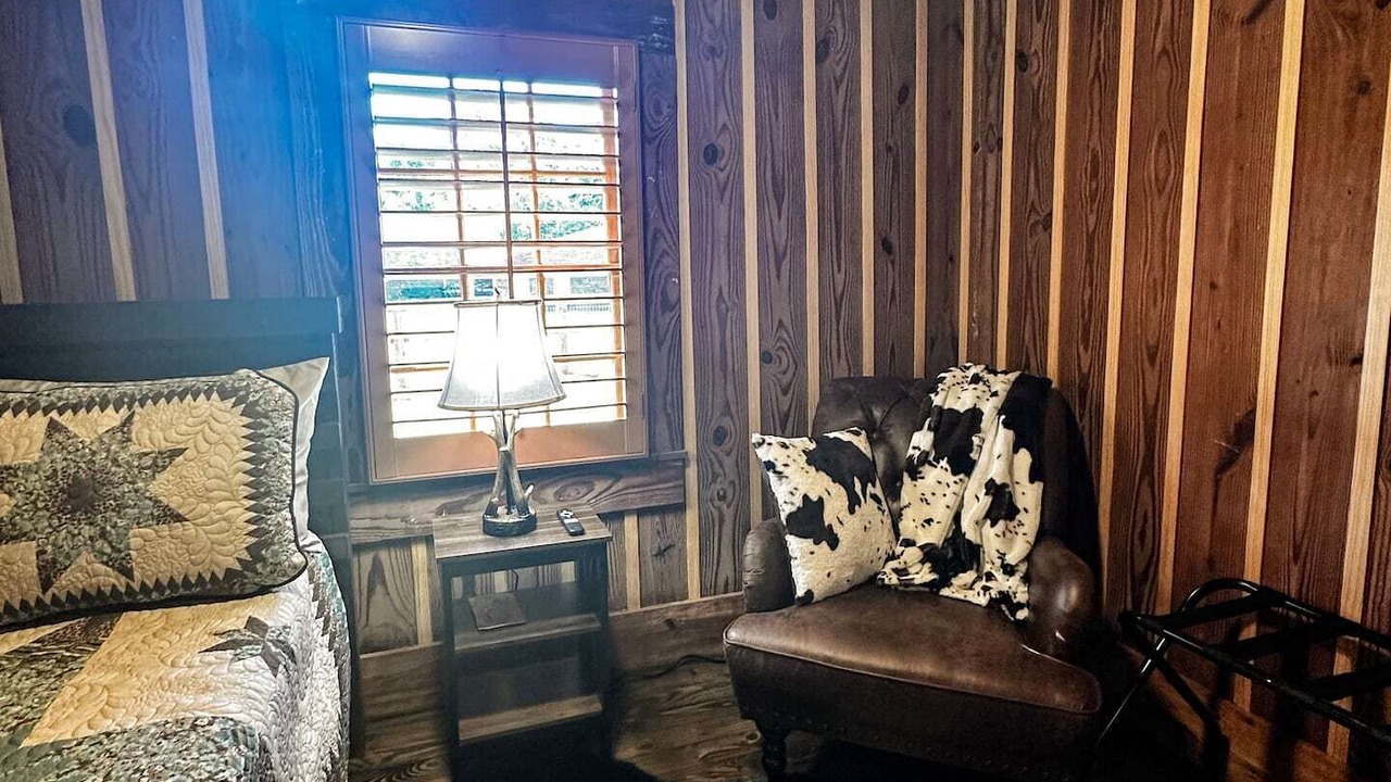 Photo of Bedroom in Stone Mountain