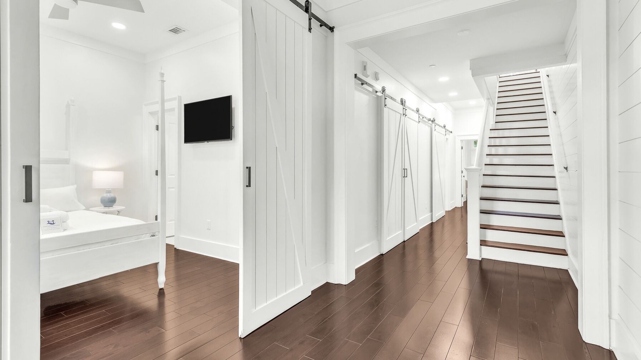 Photo of Bedroom in Beach District