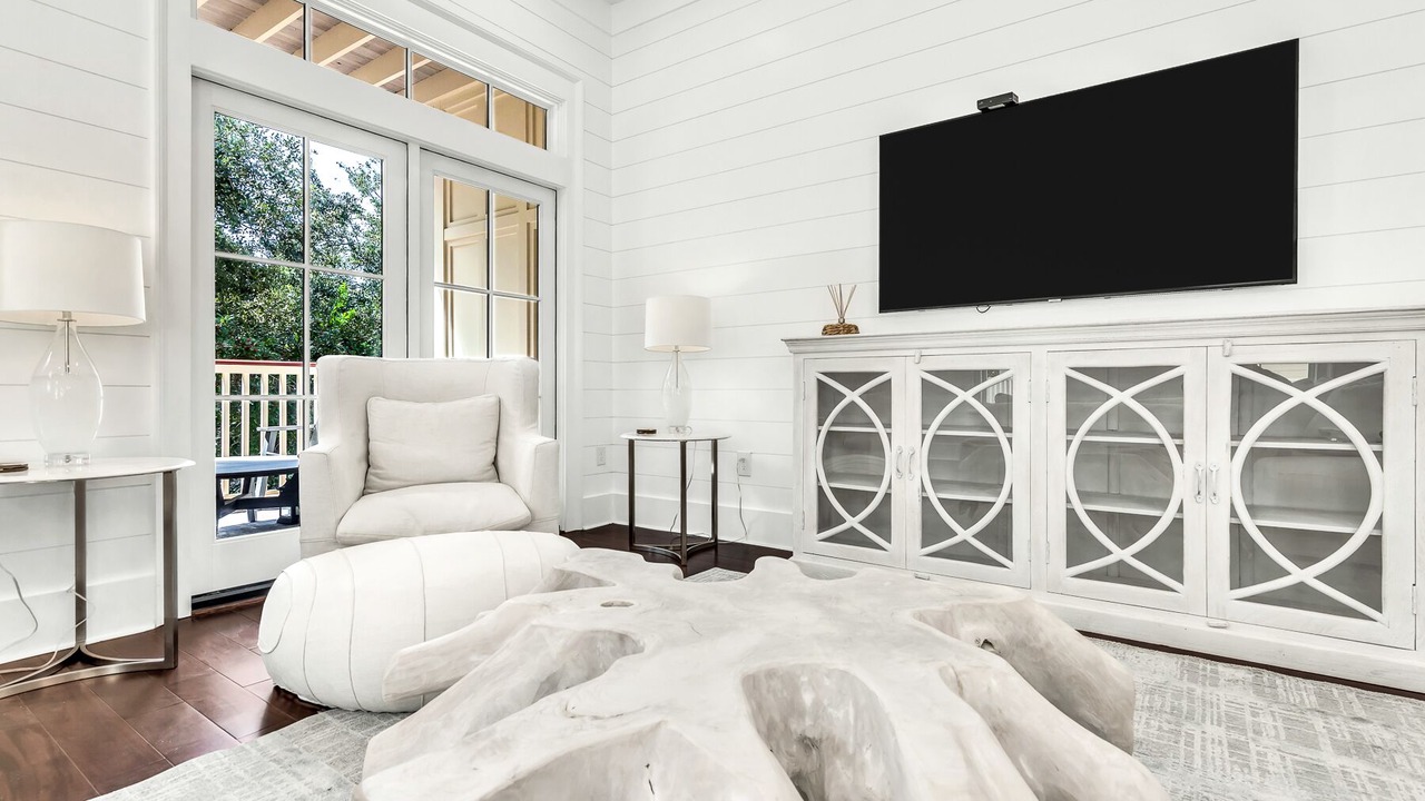 Photo of Livingroom in Beach District