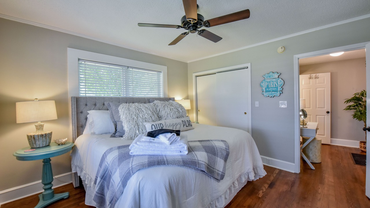 Photo of Bedroom in Tuscaloosa