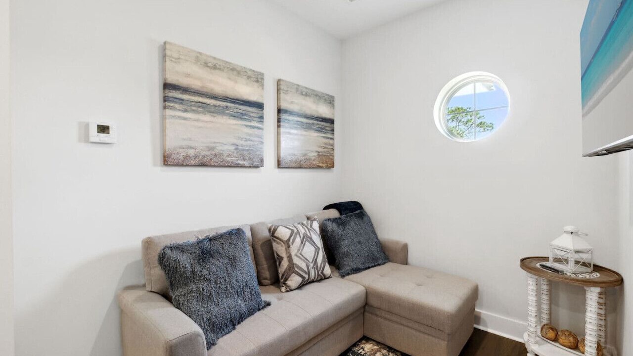 Photo of Livingroom in Miramar Beach