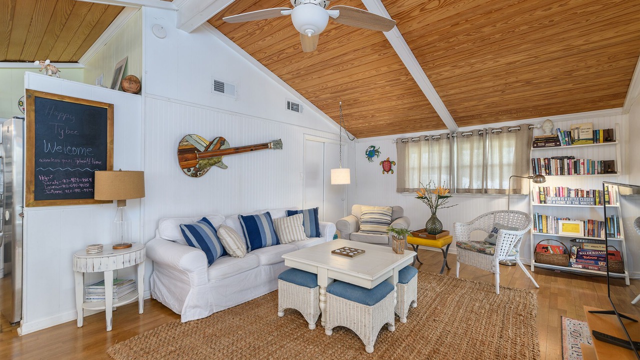 Photo of Bedroom in Tybee Island