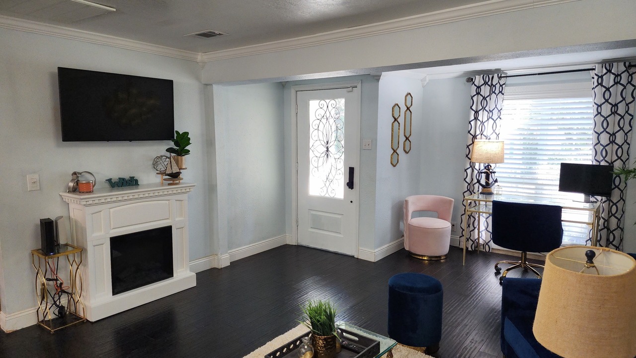 Photo of Livingroom in Biloxi