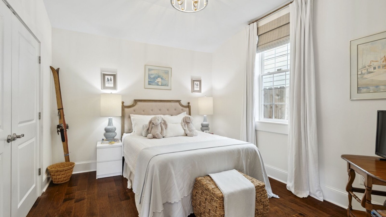 Photo of Bedroom in West Riverside