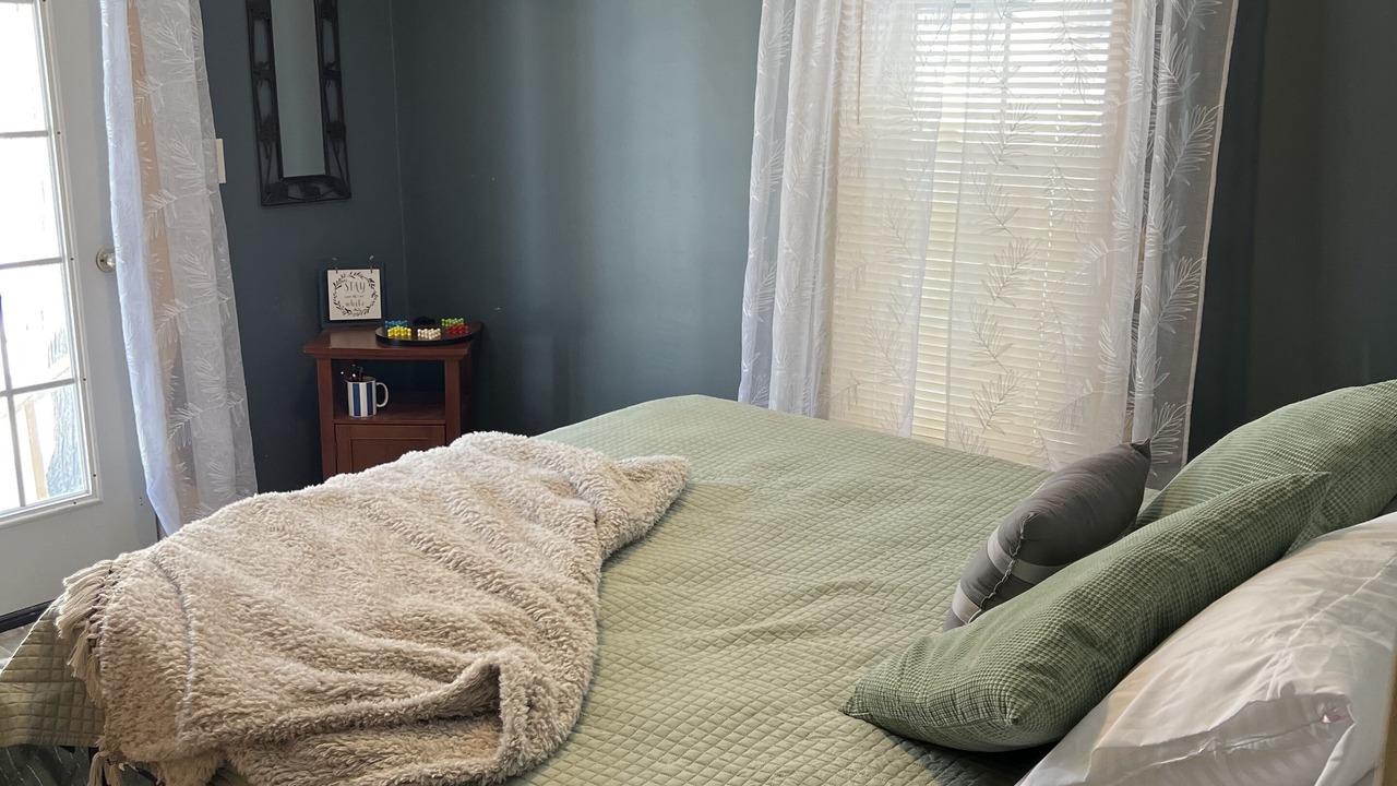 Photo of Bedroom in Harrison