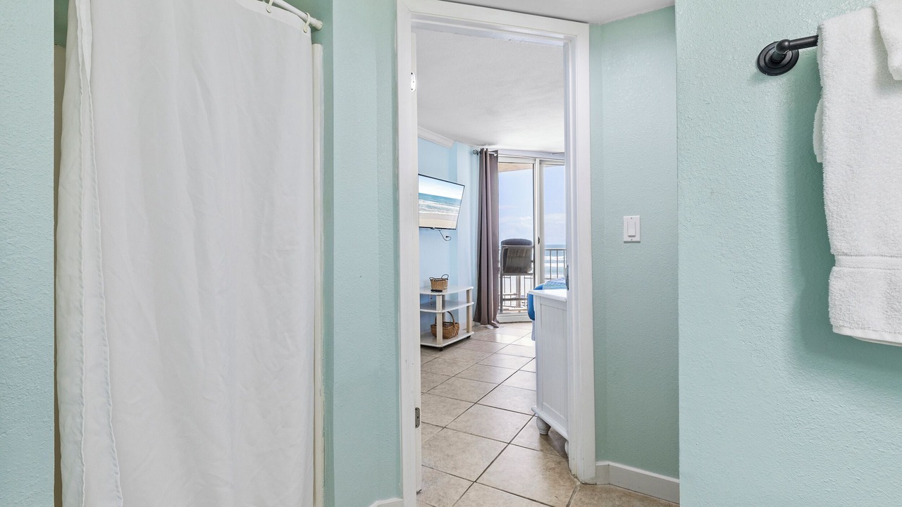 Photo of Bathroom in New Smyrna Beach