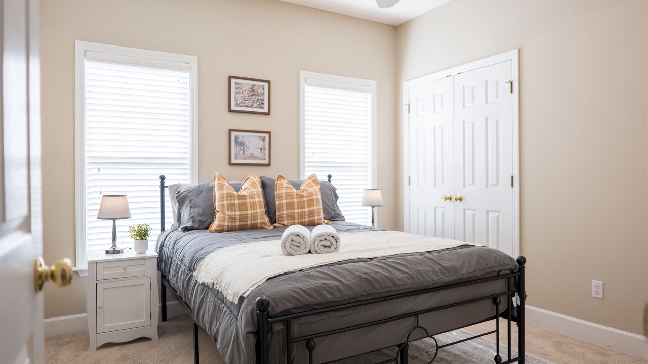 Photo of Bedroom in Valdosta