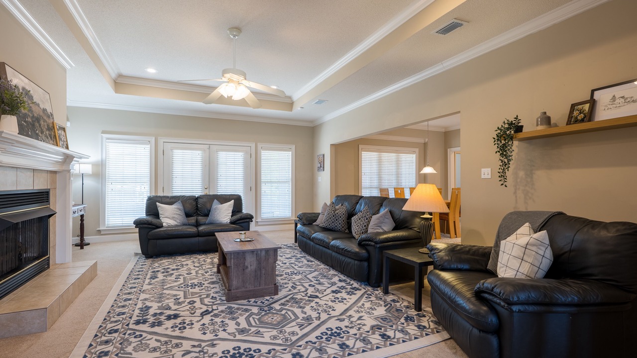 Photo of Livingroom in Valdosta