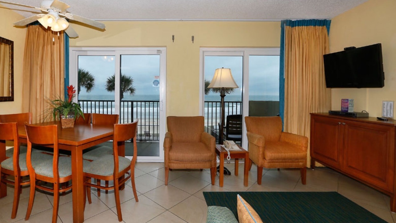 Photo of Livingroom in Ormond Beach