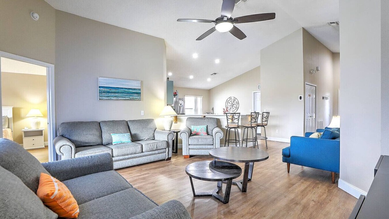 Photo of Livingroom in Florida Pines