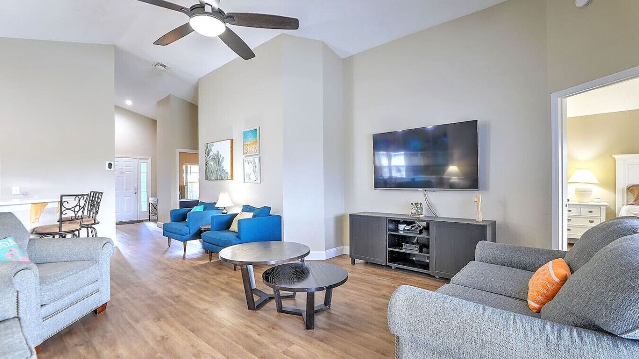 Photo of Livingroom in Florida Pines
