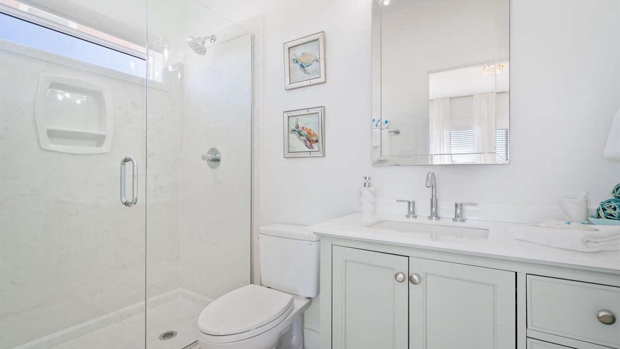 Photo of Bathroom in Dauphin Island
