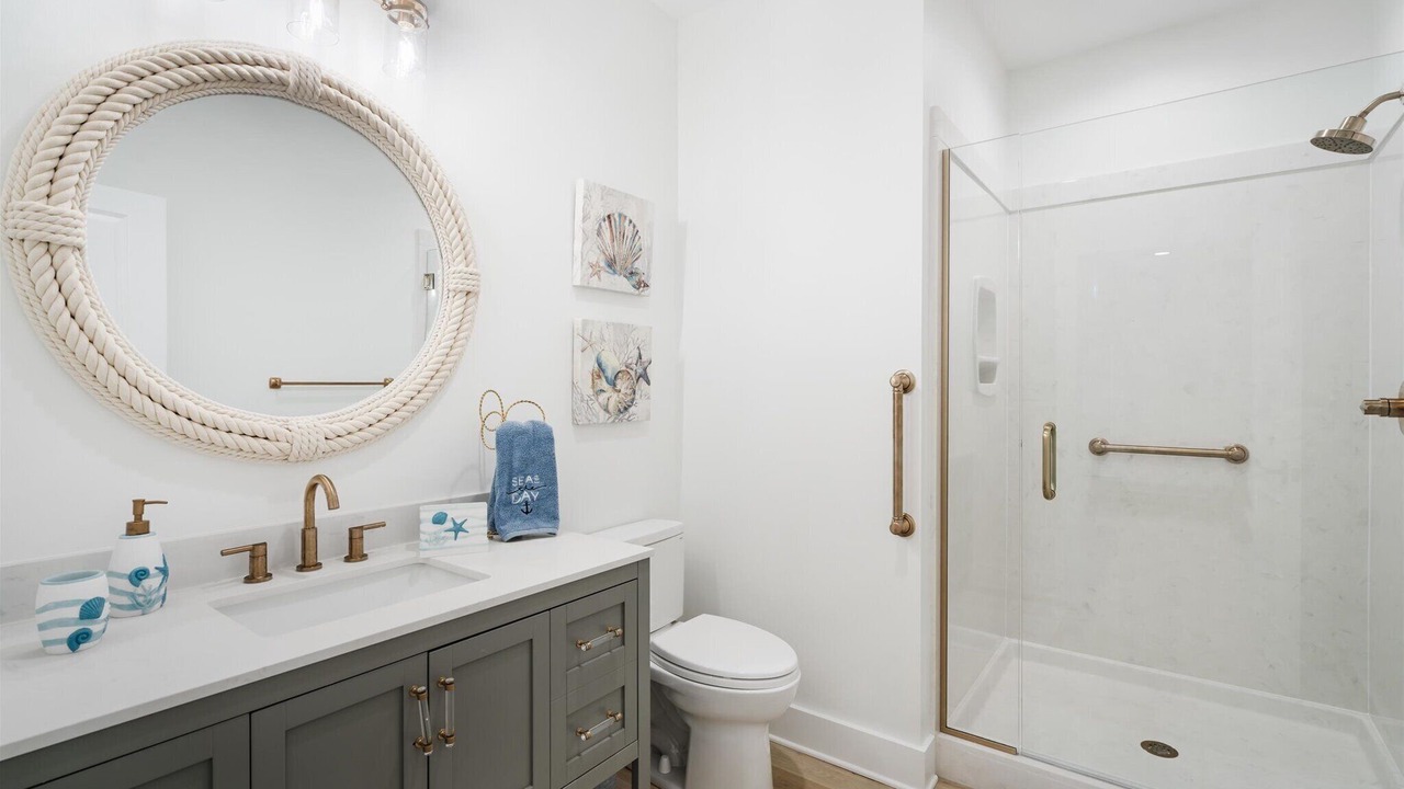 Photo of Bathroom in Dauphin Island