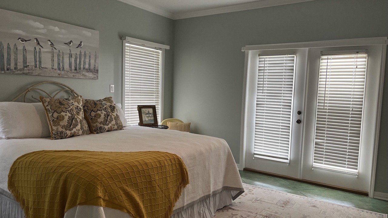 Photo of Bedroom in Theodore