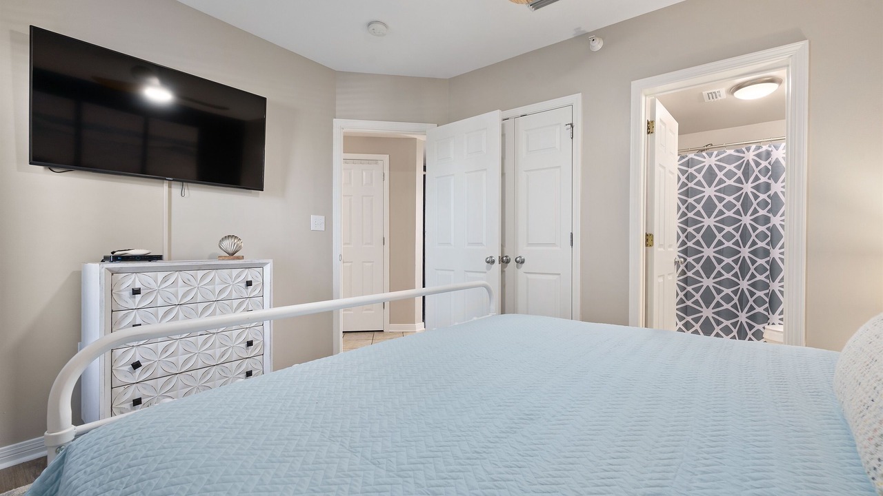 Photo of Bathroom in Dauphin Island