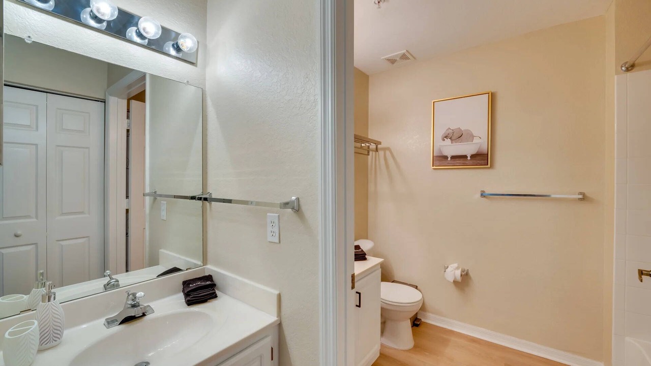 Photo of Bathroom in Venetian Bay Villages