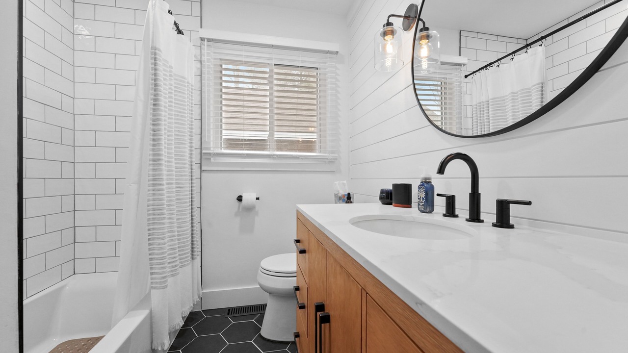 Photo of Bathroom in Cadillac