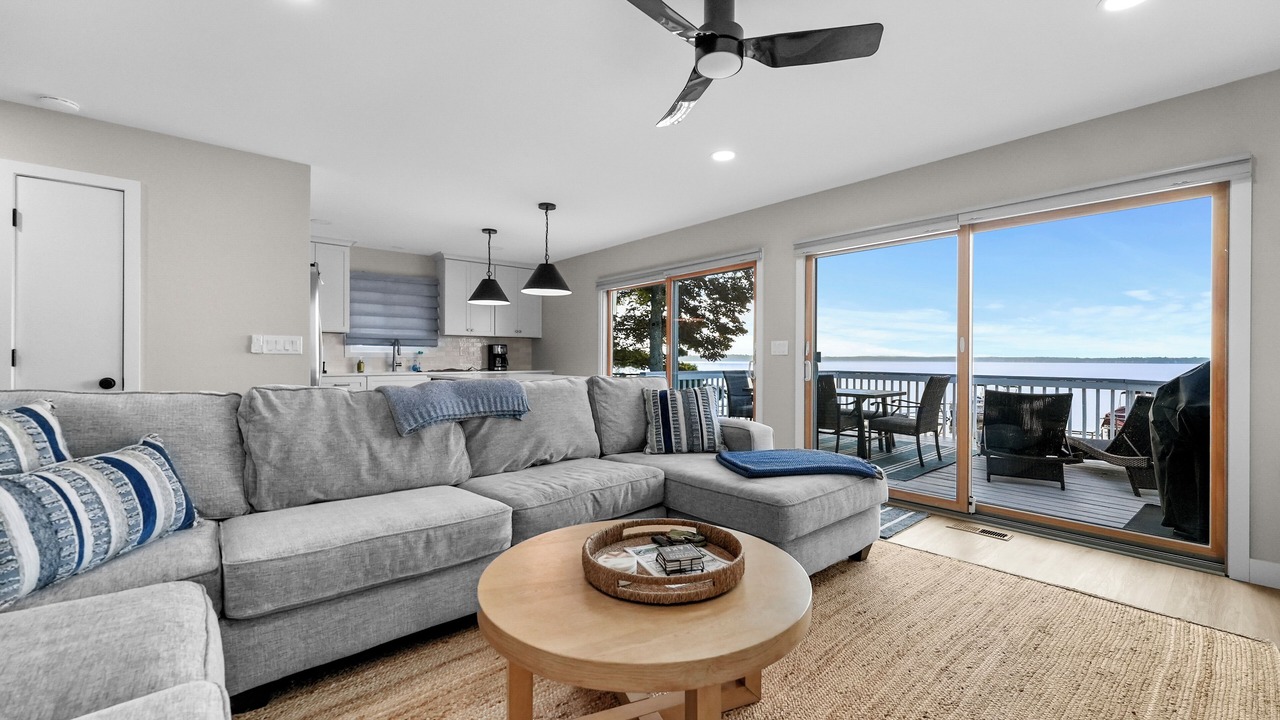 Photo of Livingroom in Cadillac