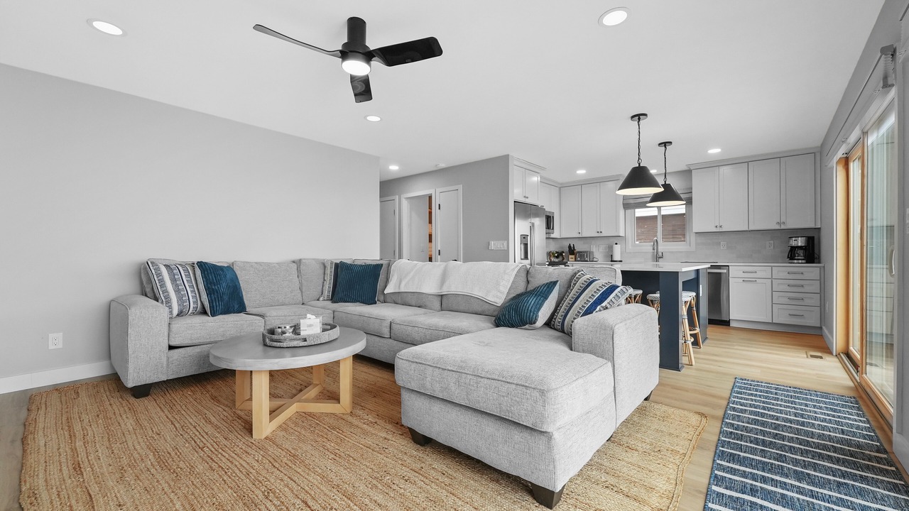 Photo of Livingroom in Cadillac