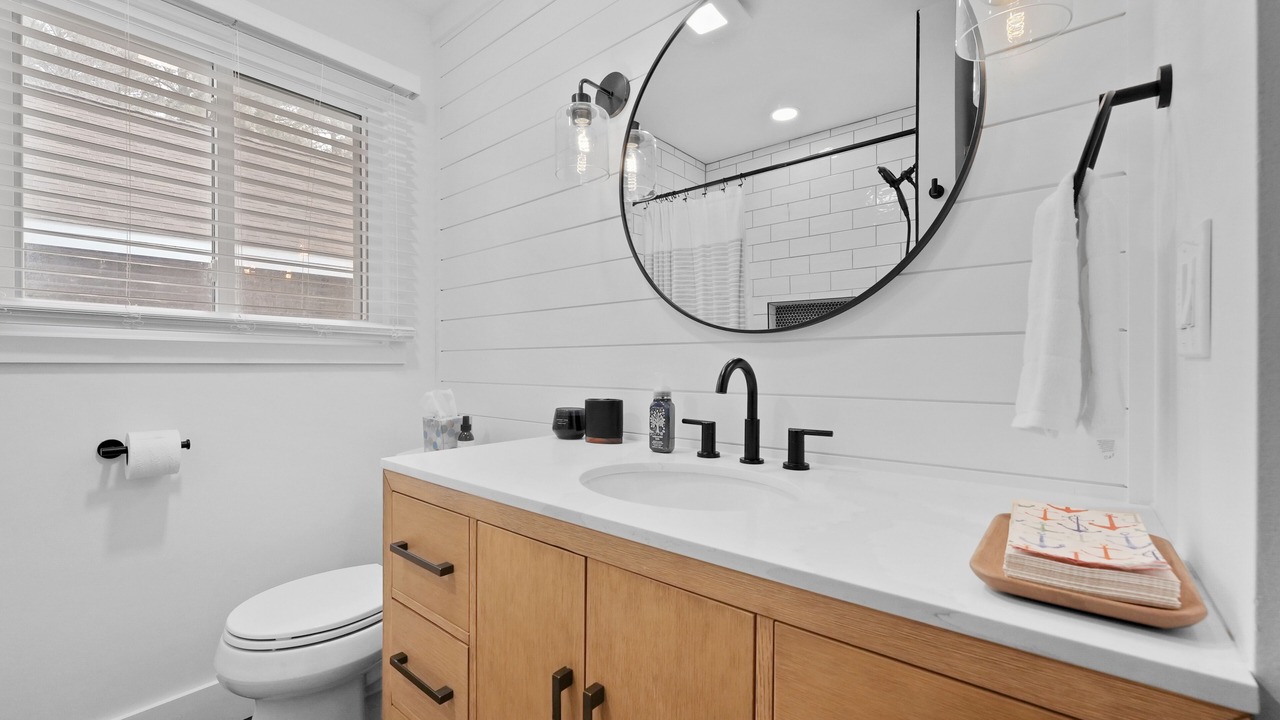 Photo of Bathroom in Cadillac