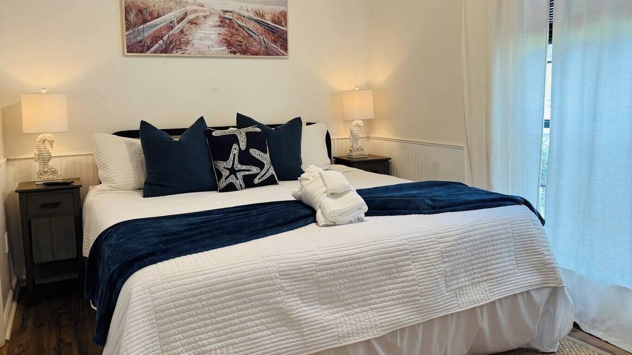 Photo of Bedroom in Tybee Island
