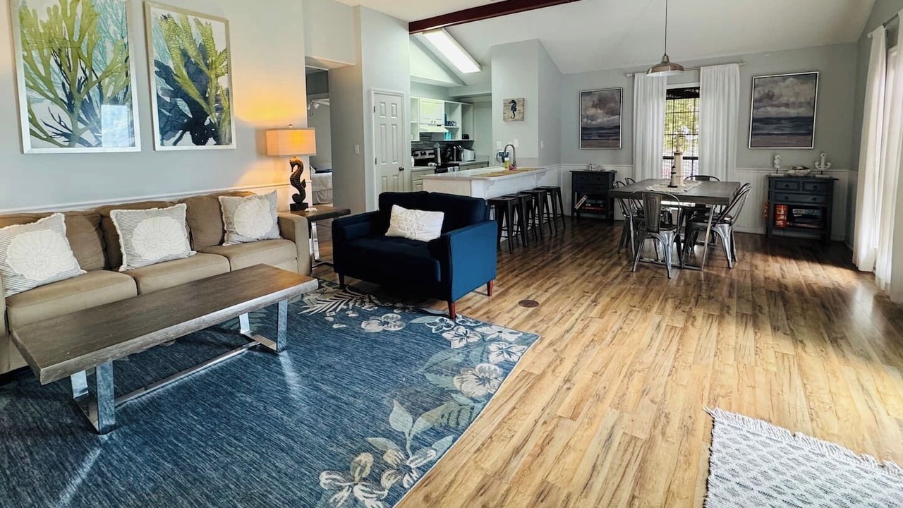 Photo of Livingroom in Tybee Island