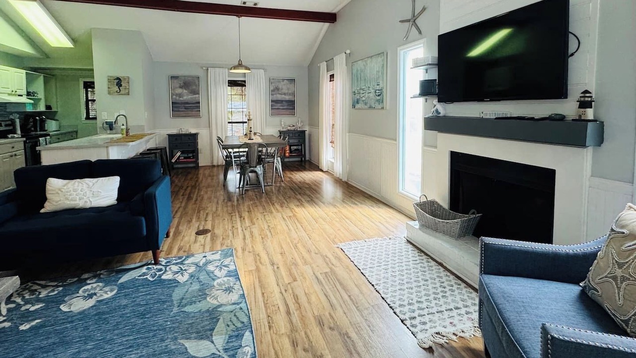 Photo of Livingroom in Tybee Island