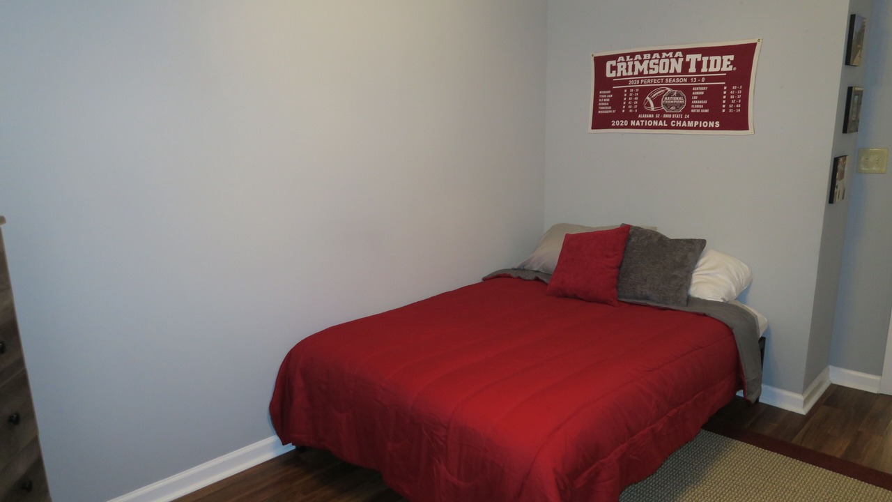 Photo of Bedroom in Tuscaloosa