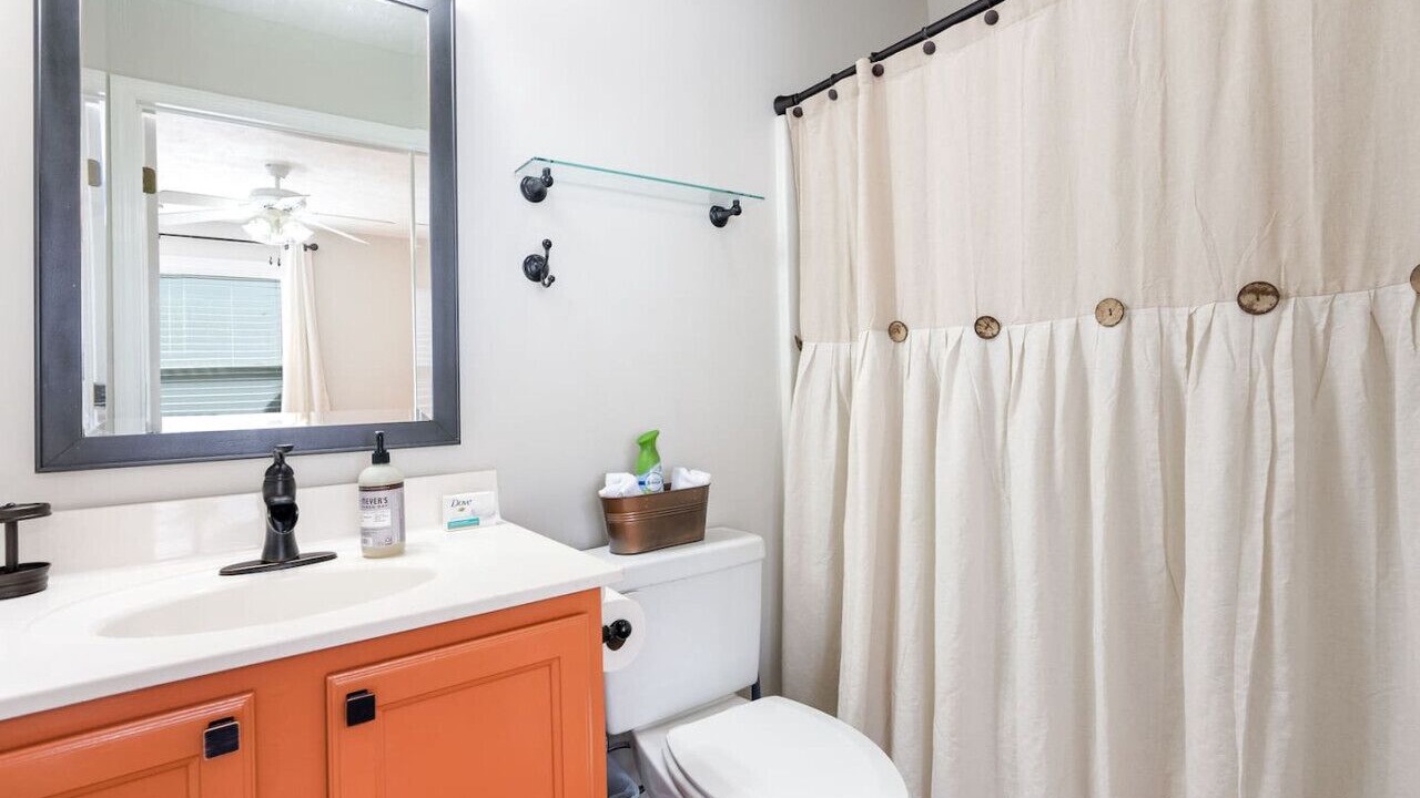 Photo of Bathroom in Auburn